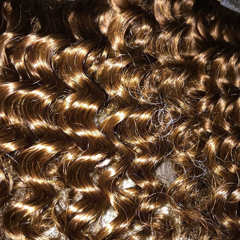 18” Curly Clip hair extensions